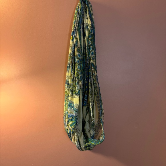 Infinity Scarves - Picture 7 of 12